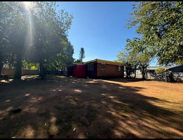 7 BEDROOM HOUSE FOR SALE IN VANDERBIJLPARK CW 6
